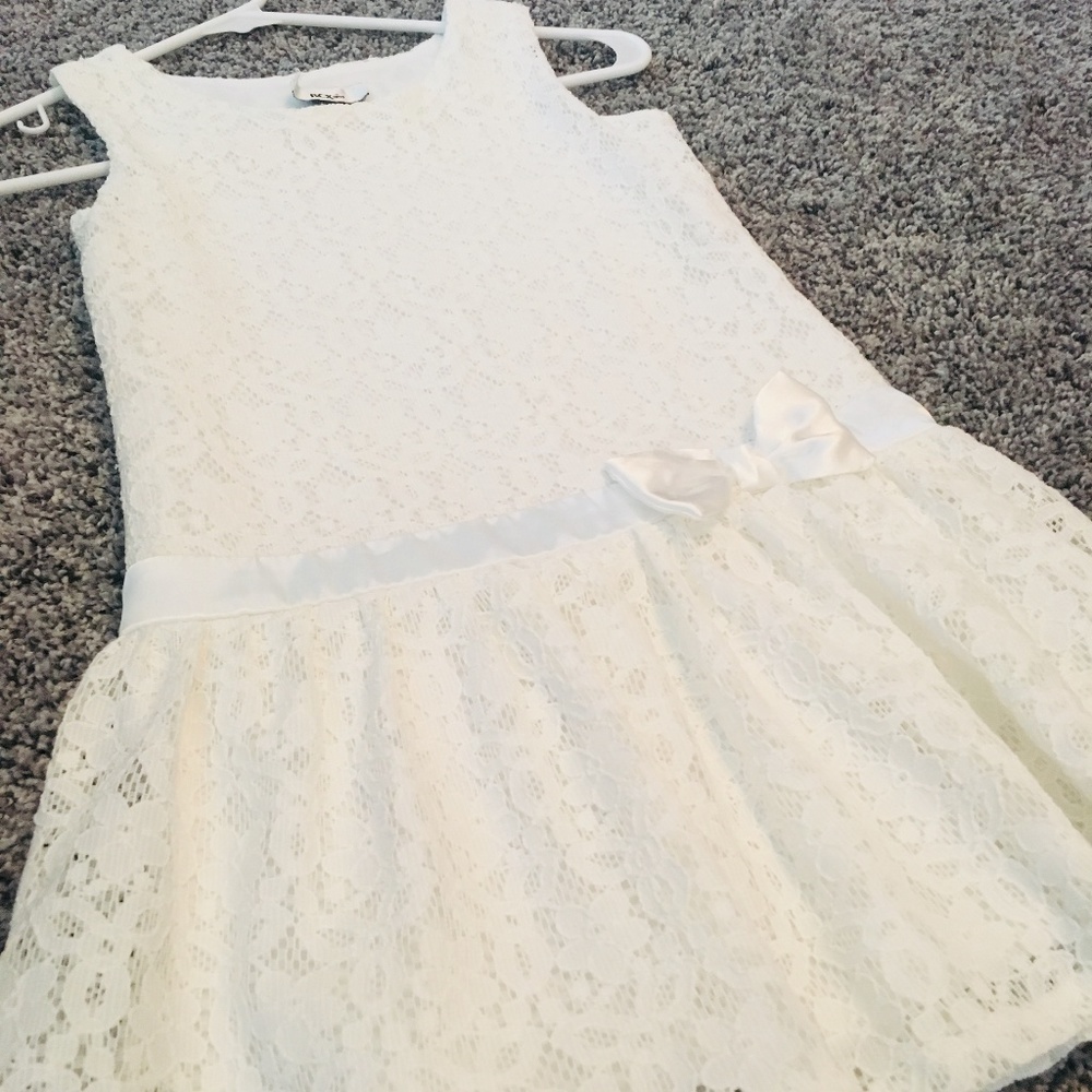 White Lace Bow Peplum Top XS